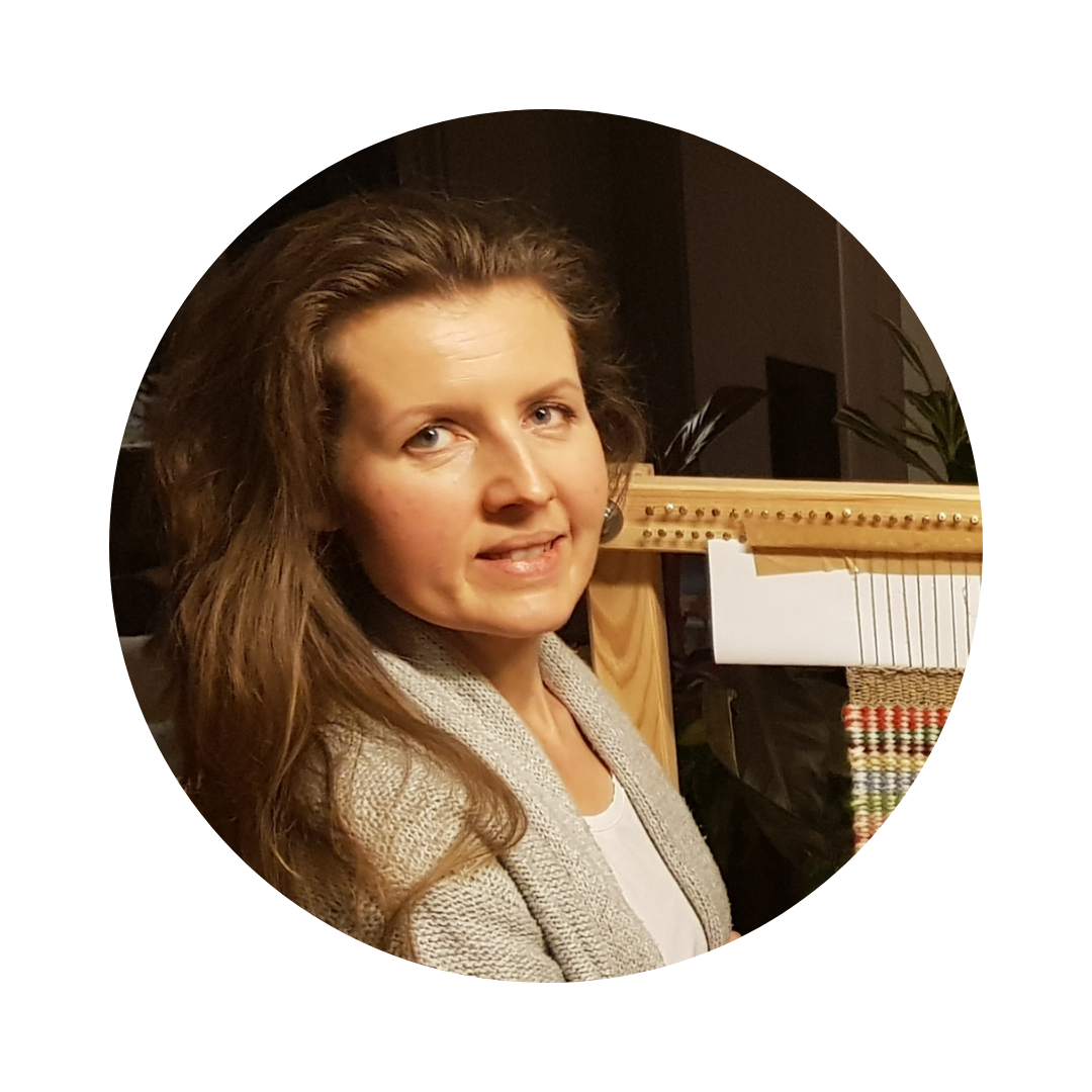 <a href="https://www.instagram.com/gobelin_tkanie_na_ramie/">Karolina Nowaczyk</a>