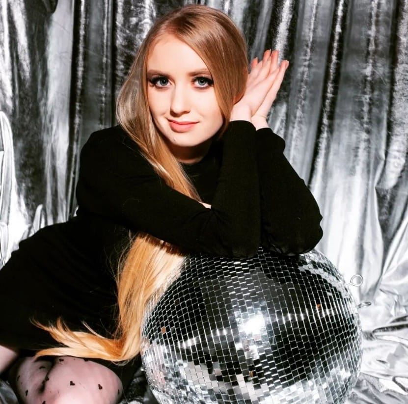 <a href="https://www.instagram.com/viktoriastachlewska_psychology/">Viktoria Stachlewska</a>